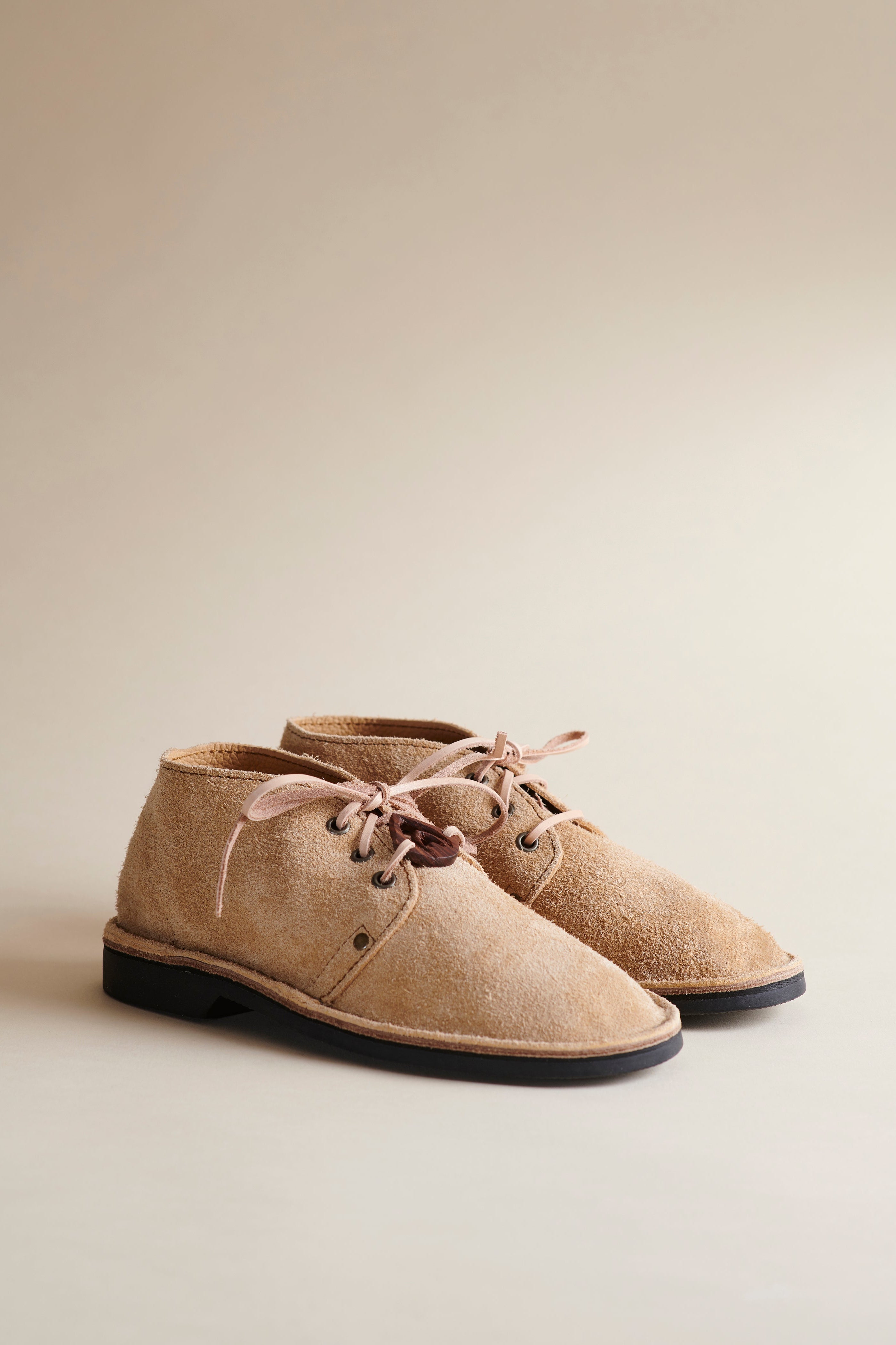 Erongo Vellies in Peach Suede